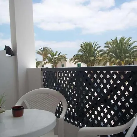 فيلة Puerto Del Carmen Sleeps 4 Pool Wifi